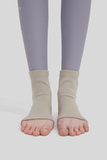 將圖片載入圖庫檢視器 Non-Slip Support Socks 運動瑜伽防滑踩腳襪 - B YOGA DEVELOPMENT LTD
